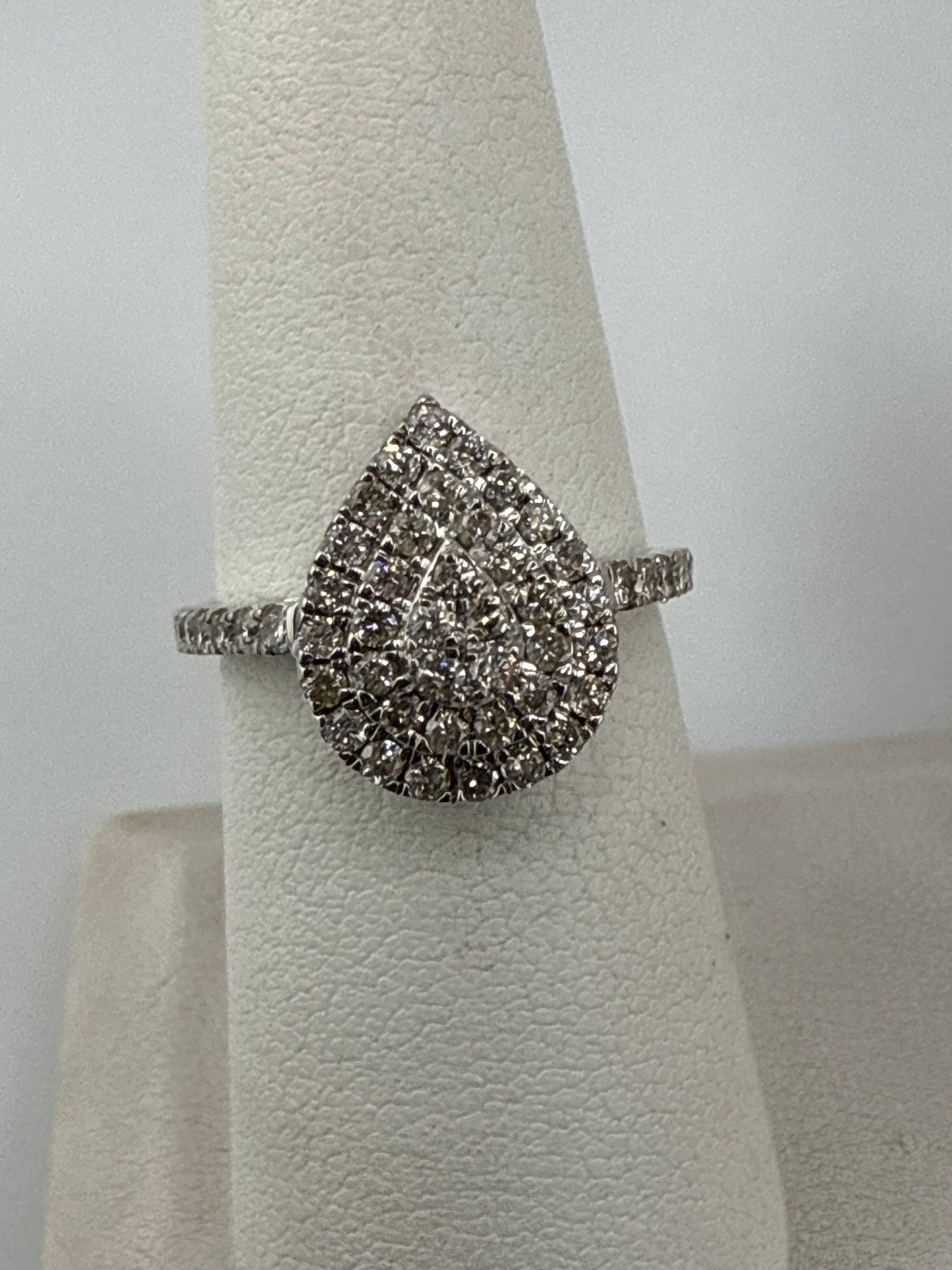 Teardrop Cluster Diamond 14k Gold 1.32ct Diamonds | Size 7.5