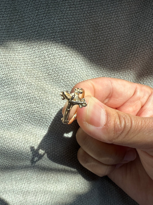 14k Gold Crucifix Ring | Size 6