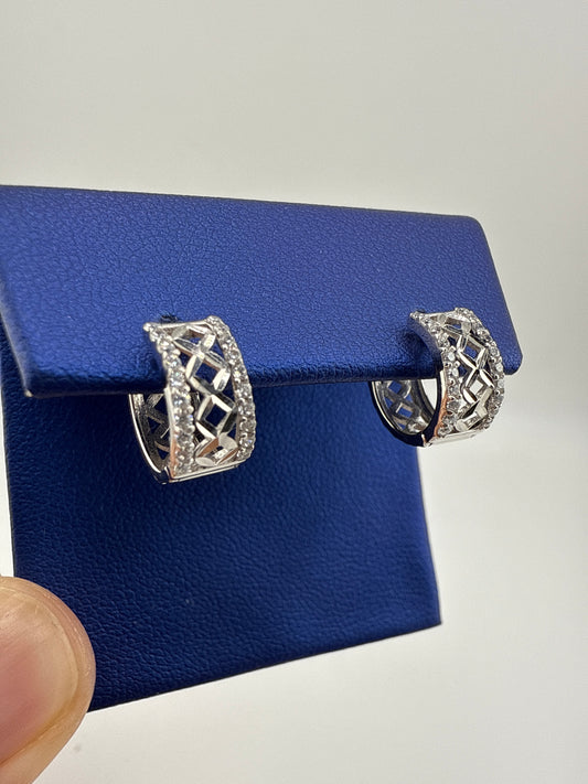 14k white gold with zirconia | fancy design