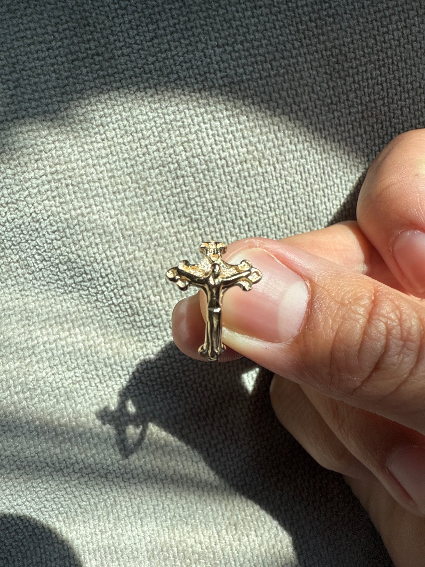 14k Gold Crucifix Ring | Size 6