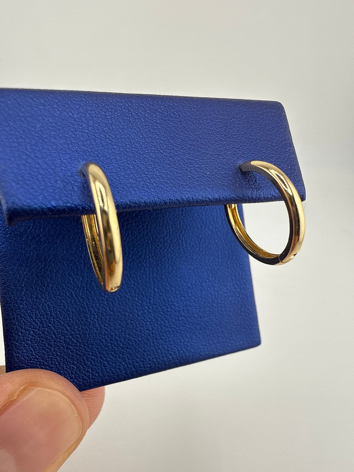 14k gold huggie earrings | thin, simple design