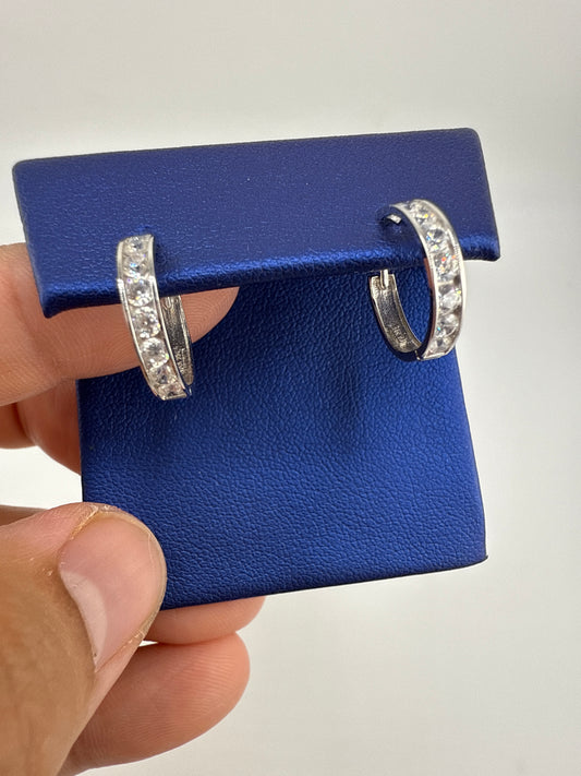 14k white gold huggie earrings with zirconia