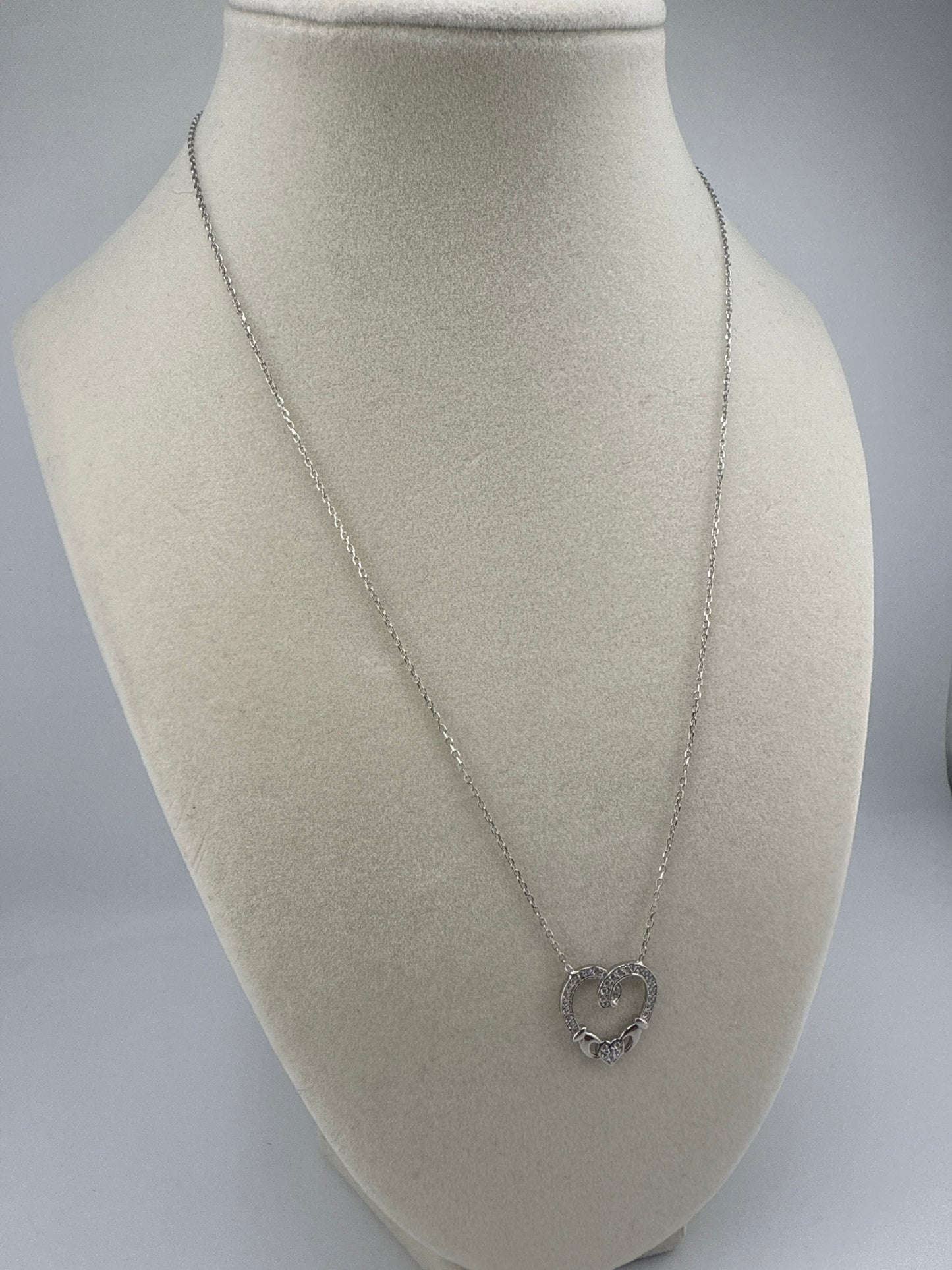 Sterling Silver Zirconia Claddagh Style Necklace