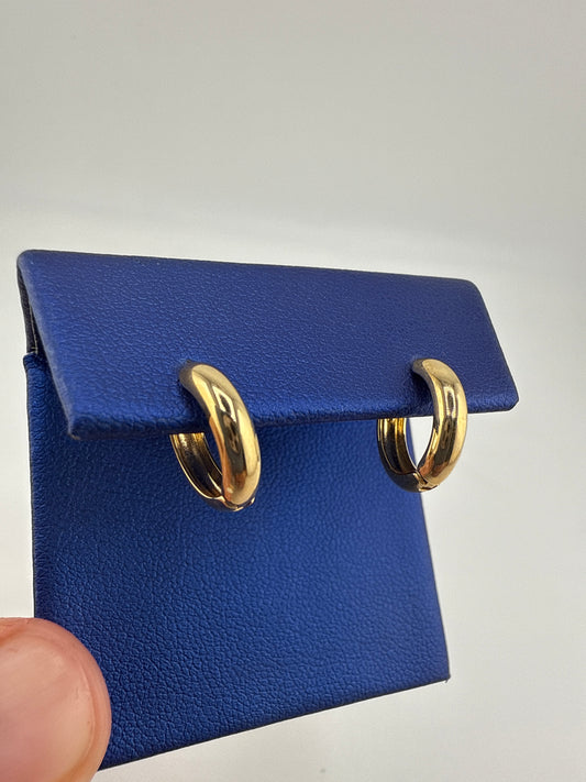 14k gold huggie earrings | simple design