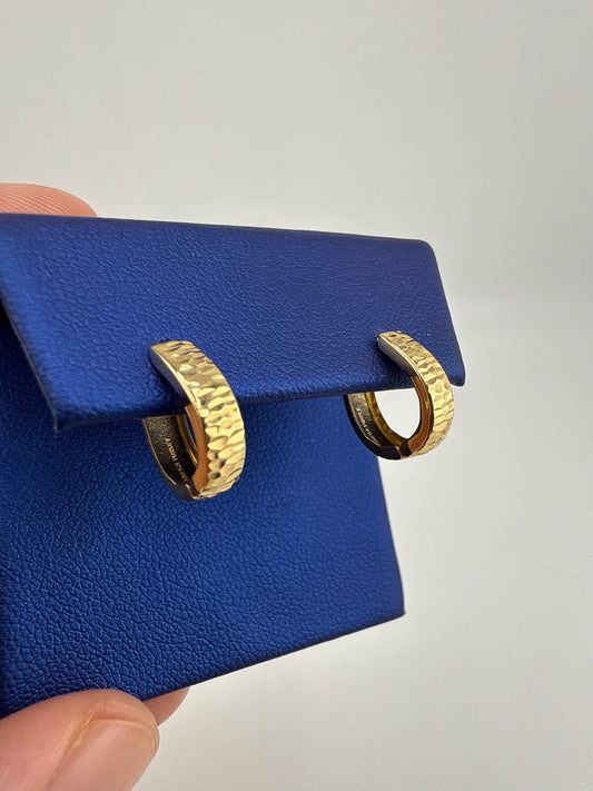 14k gold huggie earrings | hammered design
