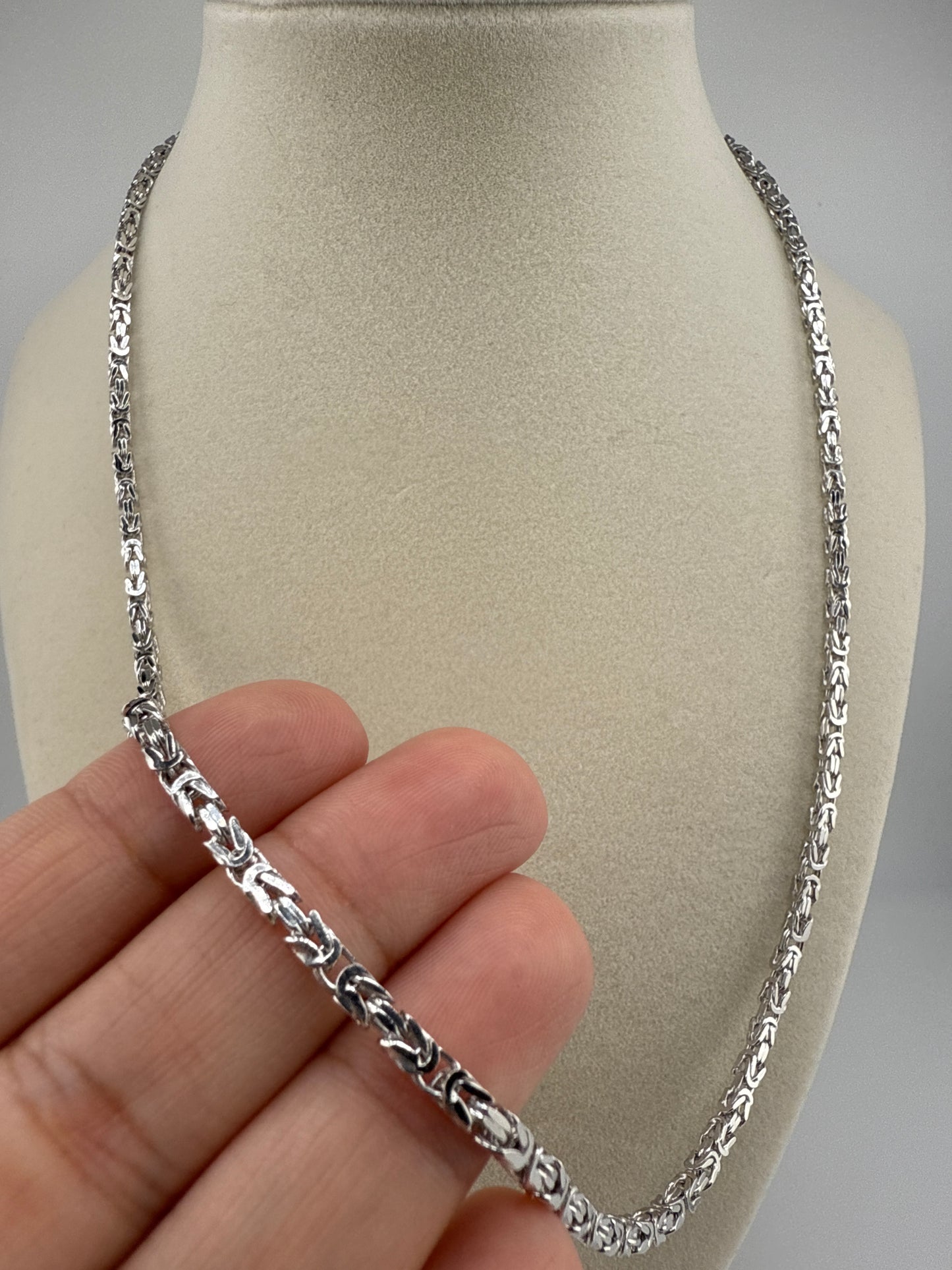 Sterling Silver 22inch 2.7mm Byzantine Chain - Rhodium Plated