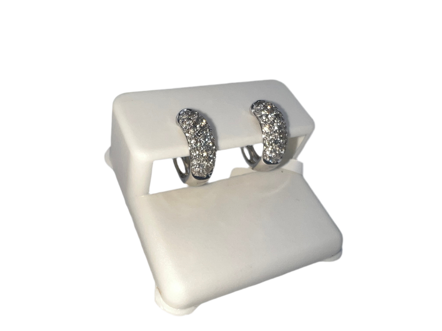 14k gold diamond huggie earrings | 0.87 ct diamonds