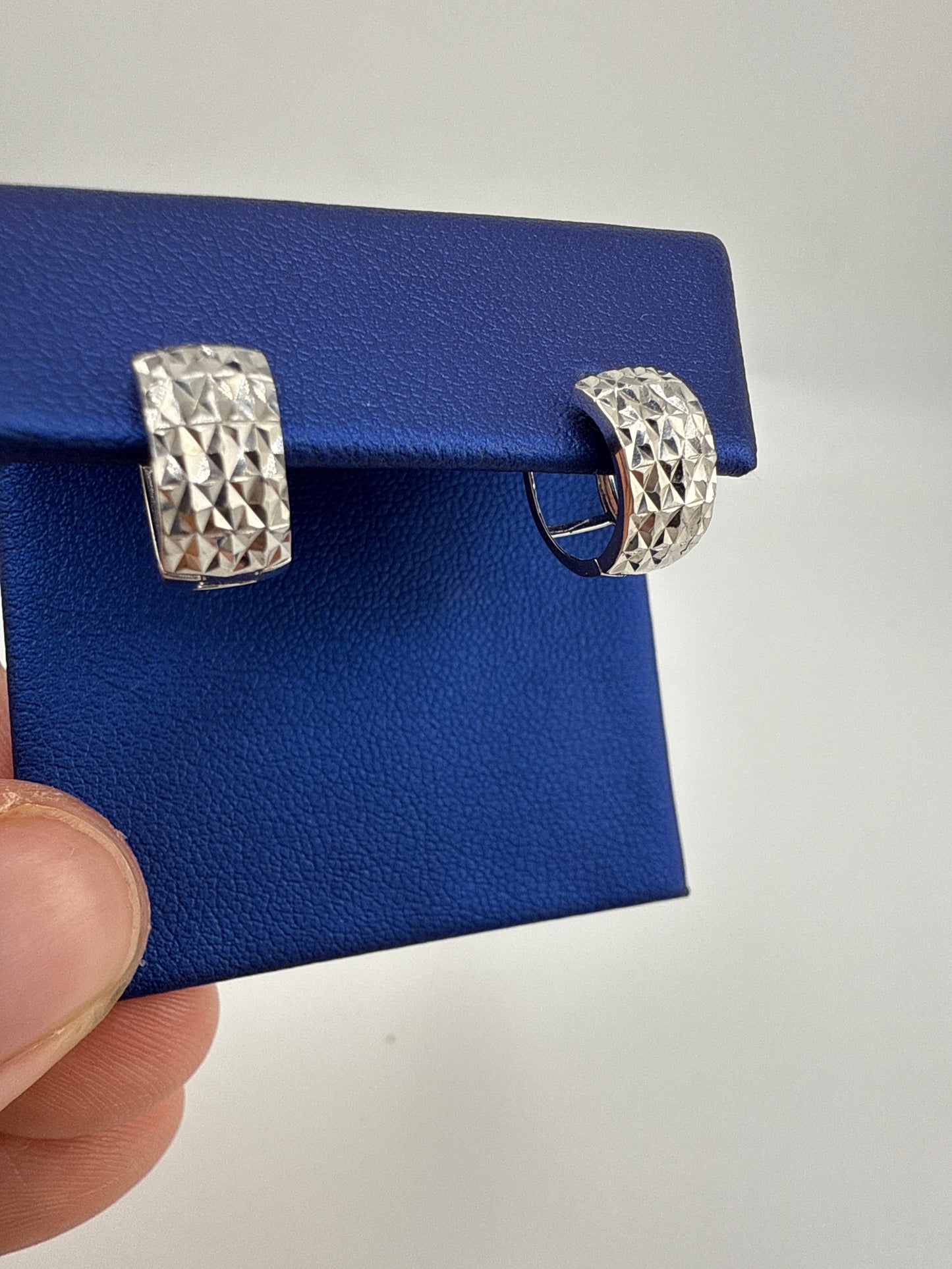 14k white gold huggie earrings | hammered design - X-small