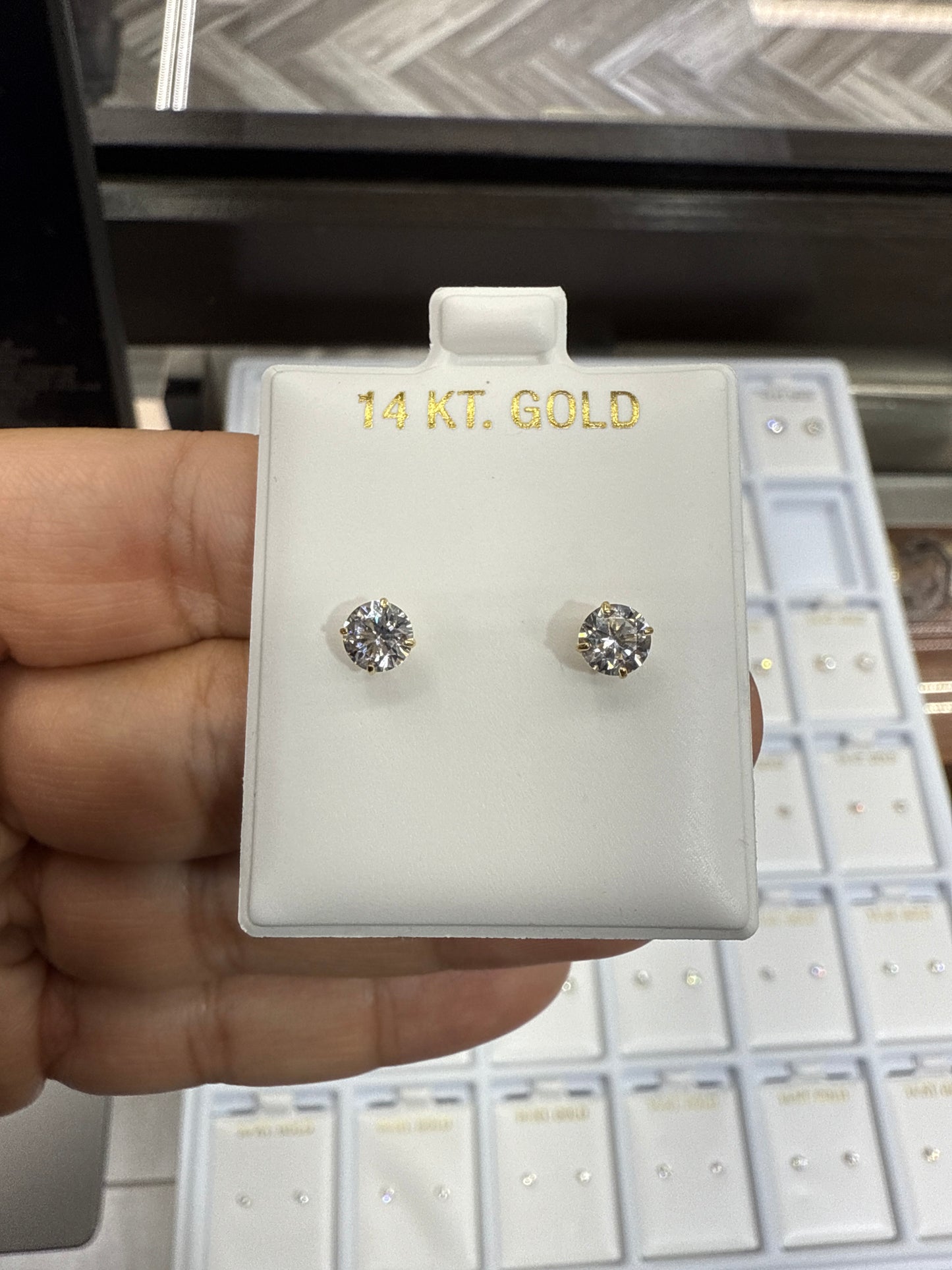 Baby earrings, zirconia, circle stone