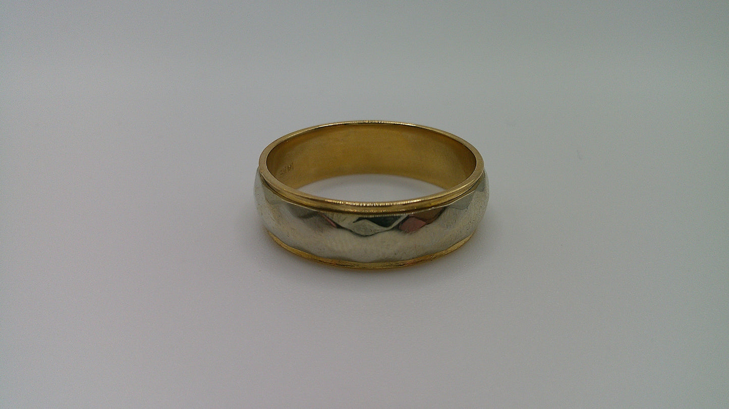14k gold ring band | two-toned | hammered design | size 9.25