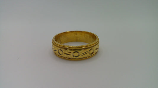 14k gold ring band | fancy carved milgrain | size 8