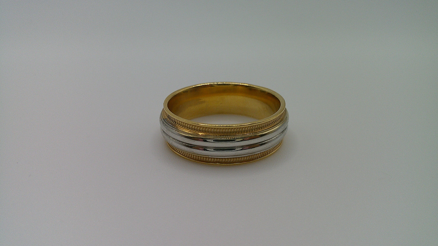 14k gold ring band | two-toned fancy carved milgrain | size 7.25