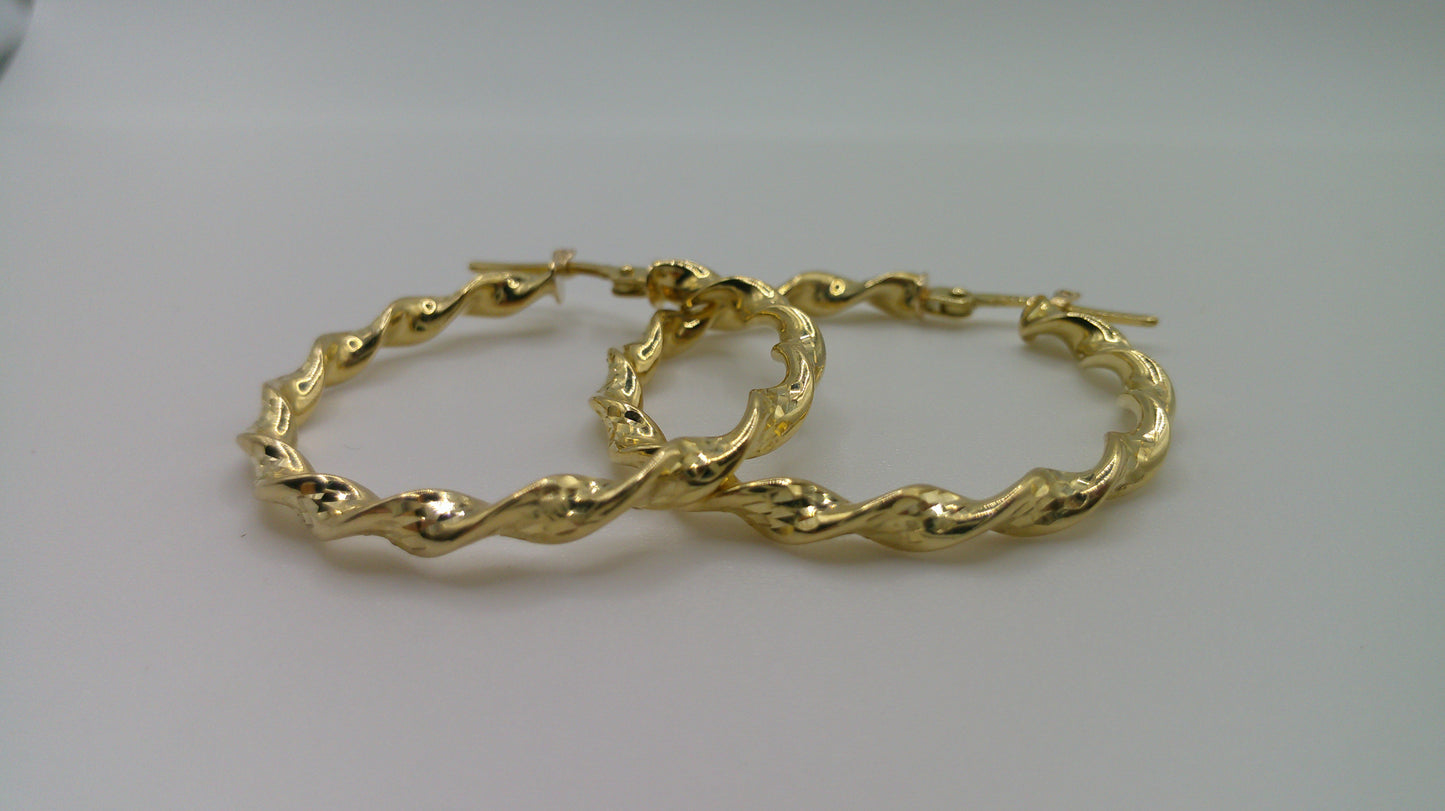 14k yellow gold twist hoop | 1 inch wide