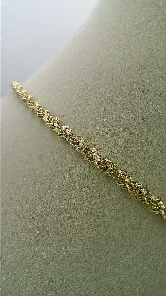 14k gold rope chain with Jesus pendant diamond-set | 24 inches