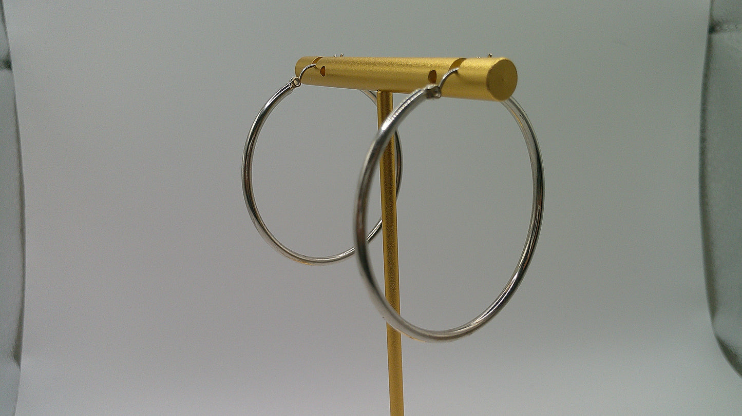 14k white gold | Lightweight classic hoop earring | 1.5mm | 1.5 inch wide