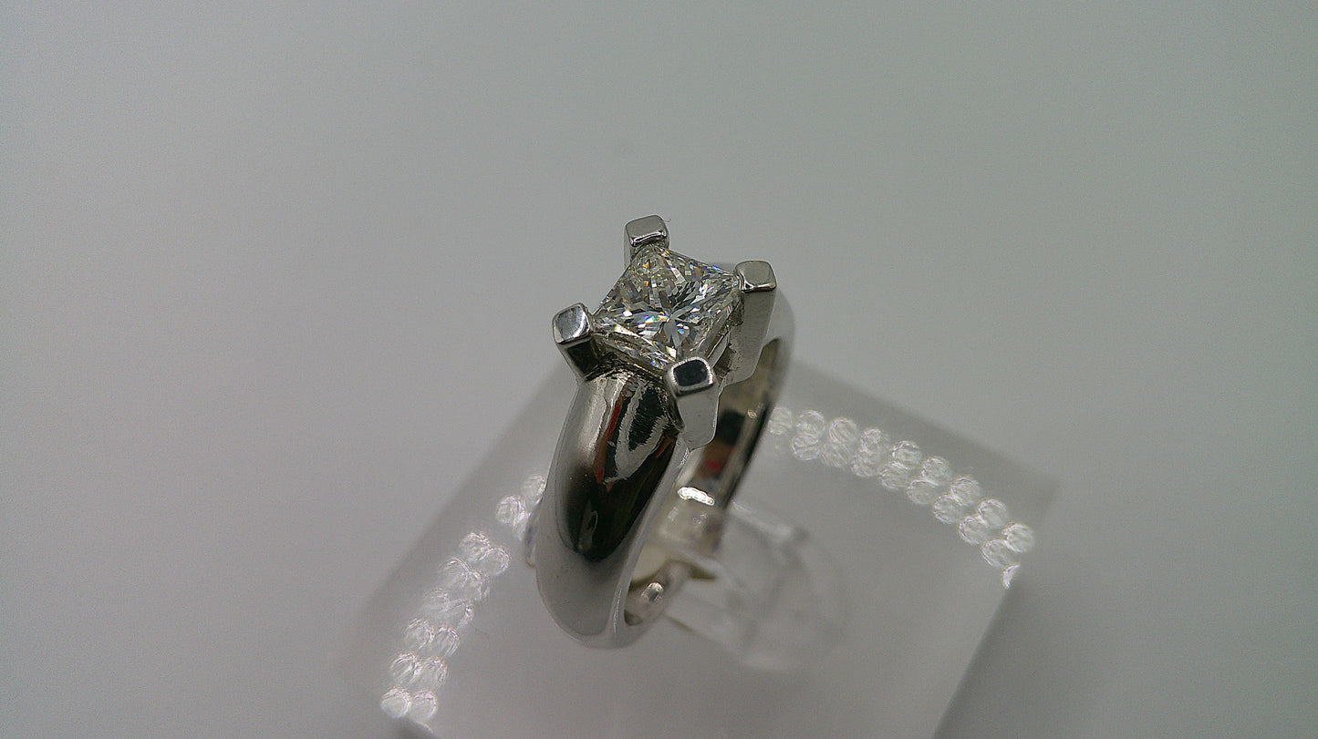 14k white gold Diamond engagement ring | Solitaire | 1.01 carat | Rectangular Modified Brilliant | size 6.25