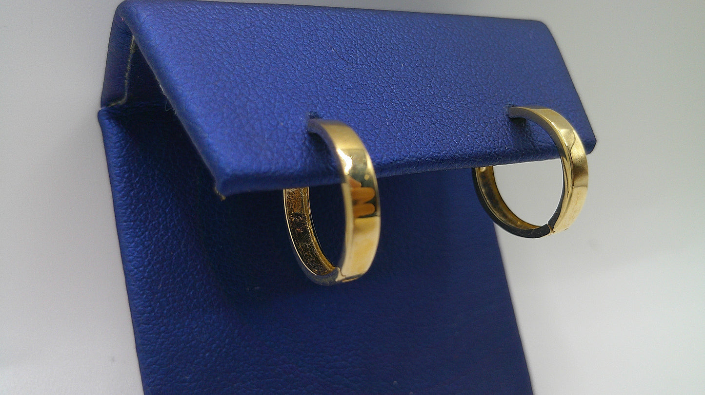 14k gold huggie earrings | simple design