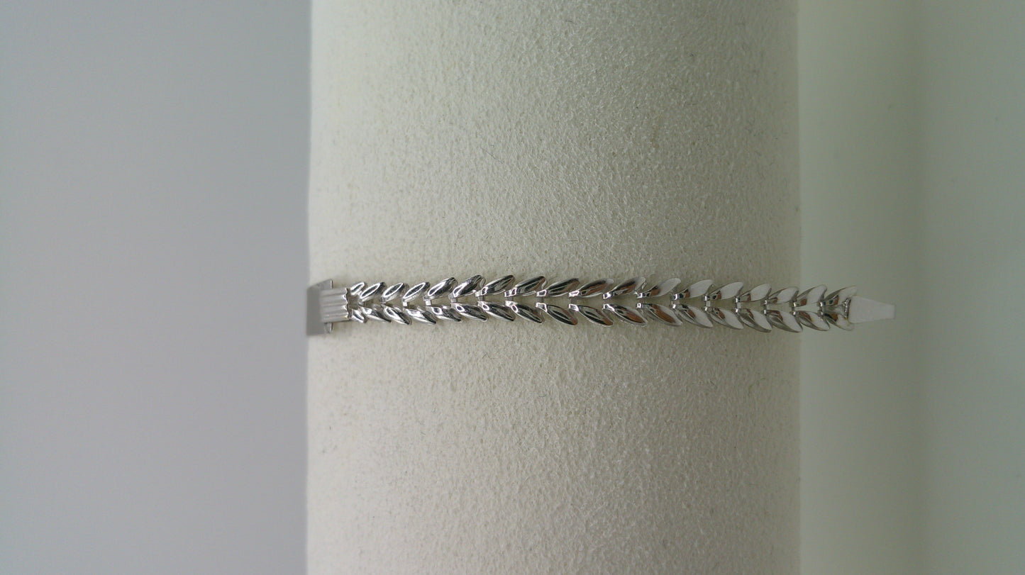 14k white gold baby bracelet | ID bracelet | V link bracelet