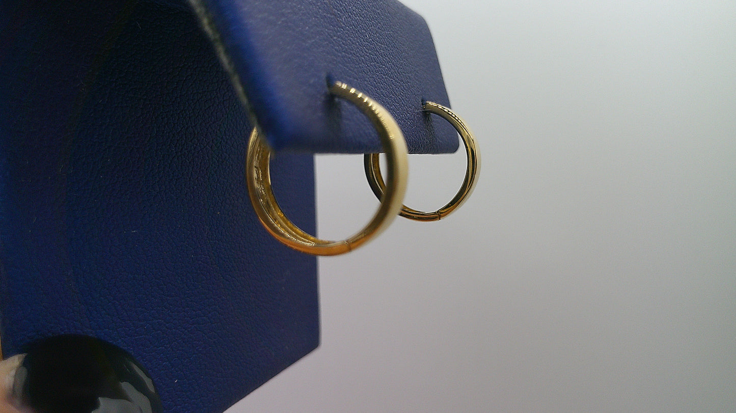 14k gold huggie earrings | simple design