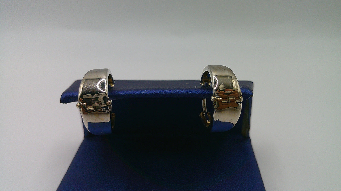 14k gold huggie earrings | white gold | small-to-large design