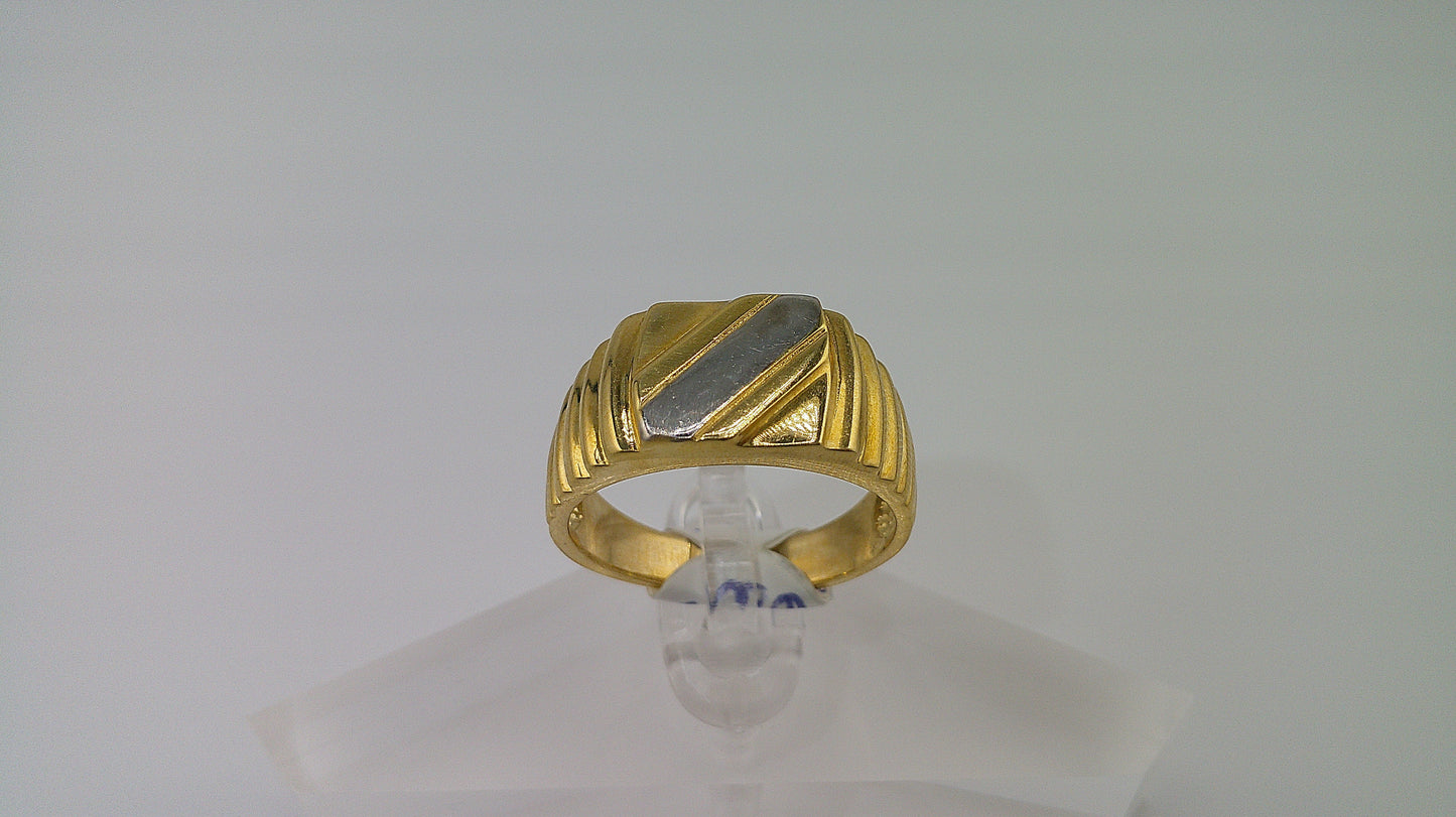 14k gold ring | two-toned | size 9.5
