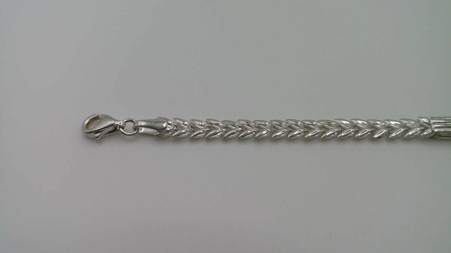 14k white gold baby bracelet | ID bracelet | V link bracelet