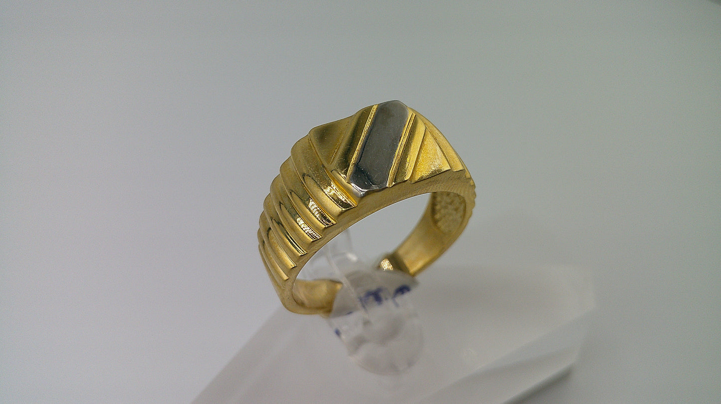 14k gold ring | two-toned | size 9.5