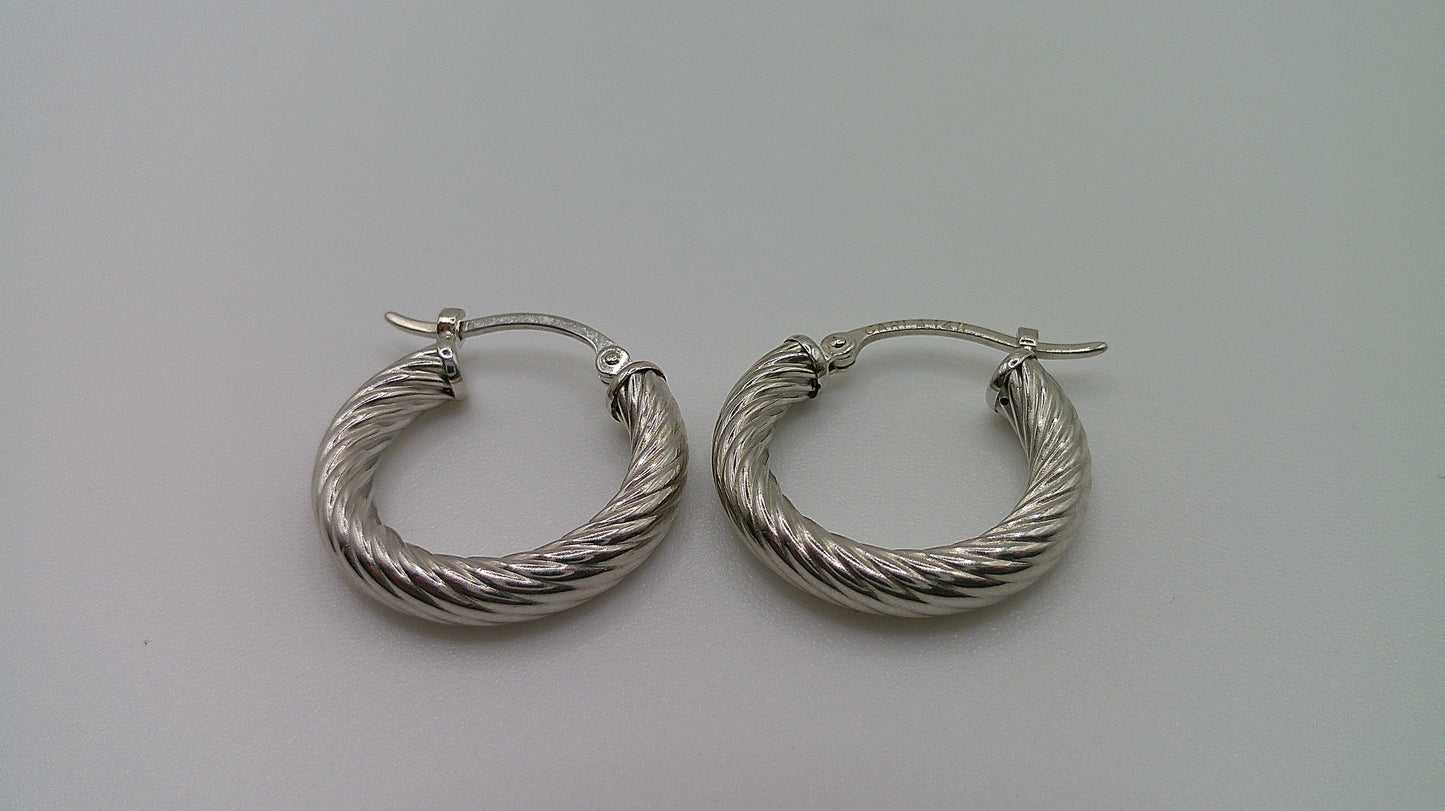 14k white gold | Diamond cut hoop earring | 2.5mm | 0.5 inch wide