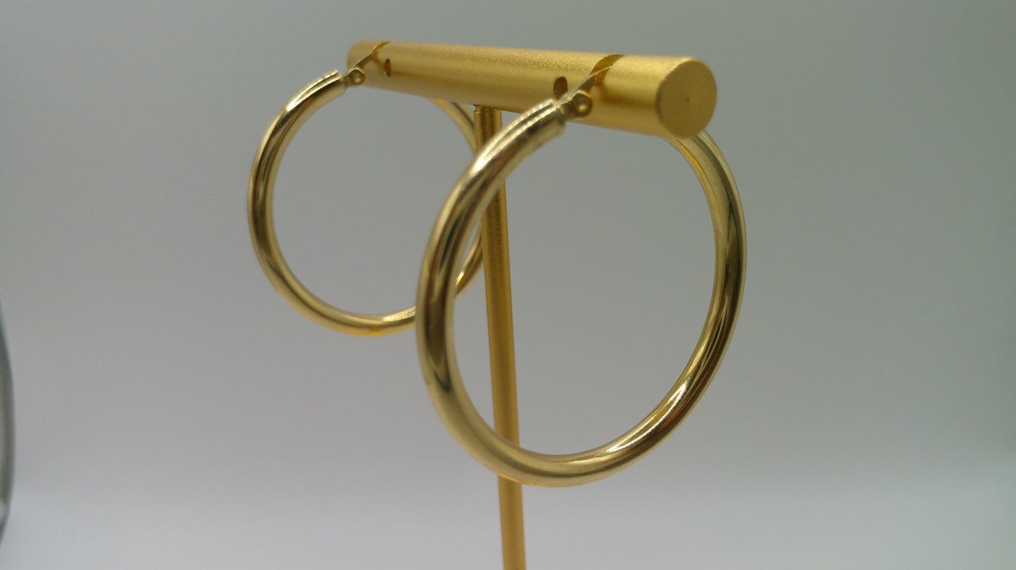 14k yellow gold | classic hoop | 1.5mm | 1.25 inch wide