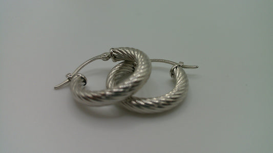 14k white gold | Diamond cut hoop earring | 2.5mm | 0.5 inch wide