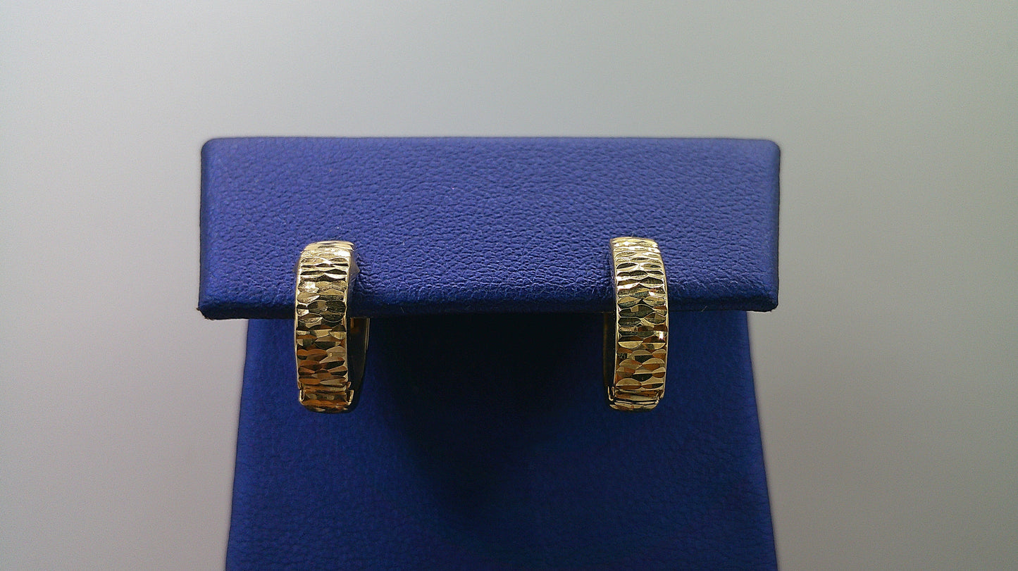14k gold huggie earrings | hammered design