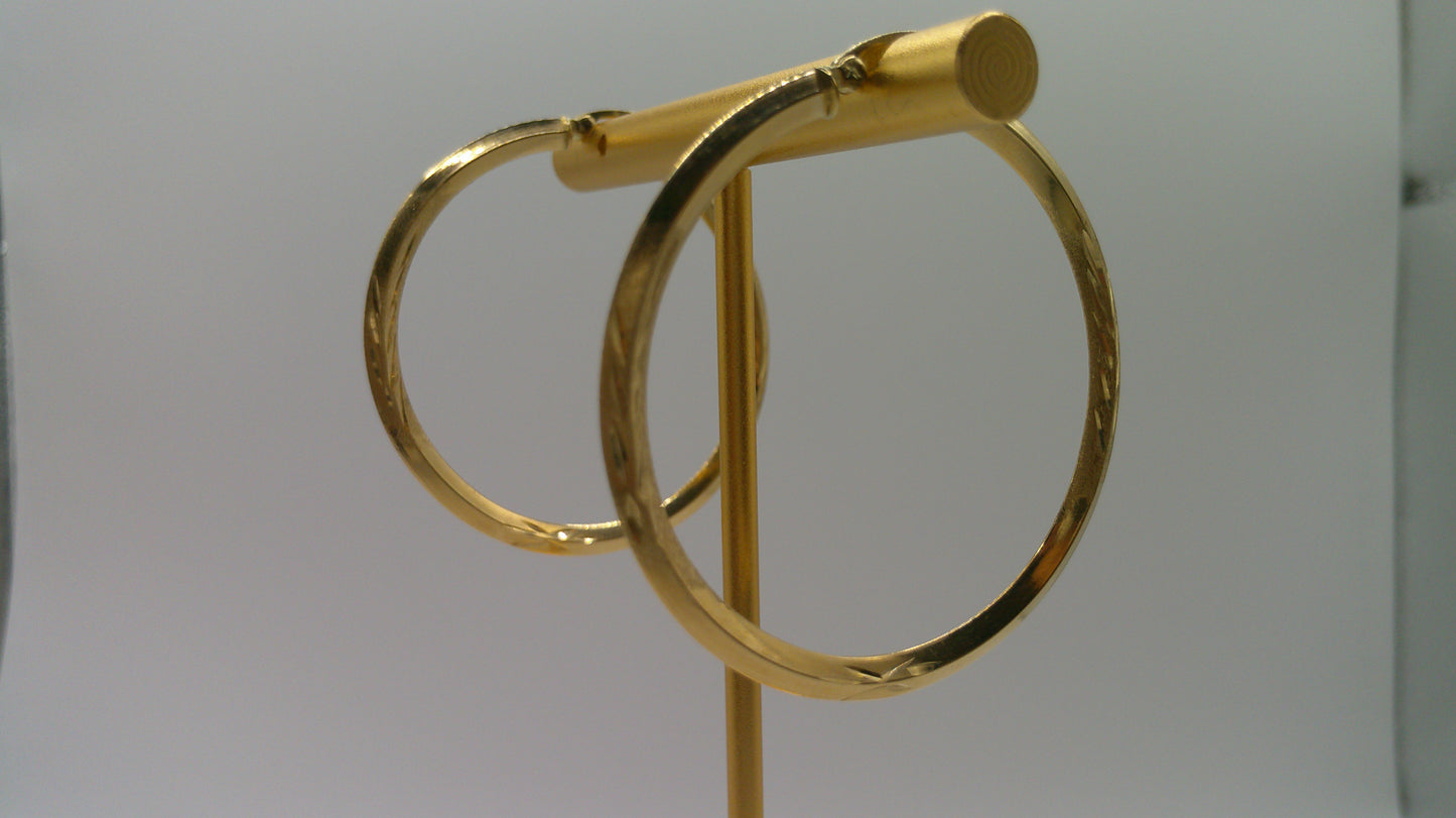 14k yellow gold | diamond cut hoop | 1.5 inch wide