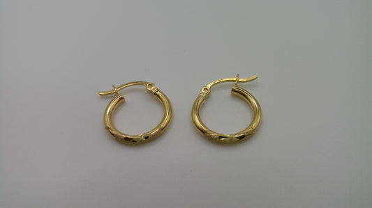 14k yellow gold | diamond cut hoop | 0.5 inch wide