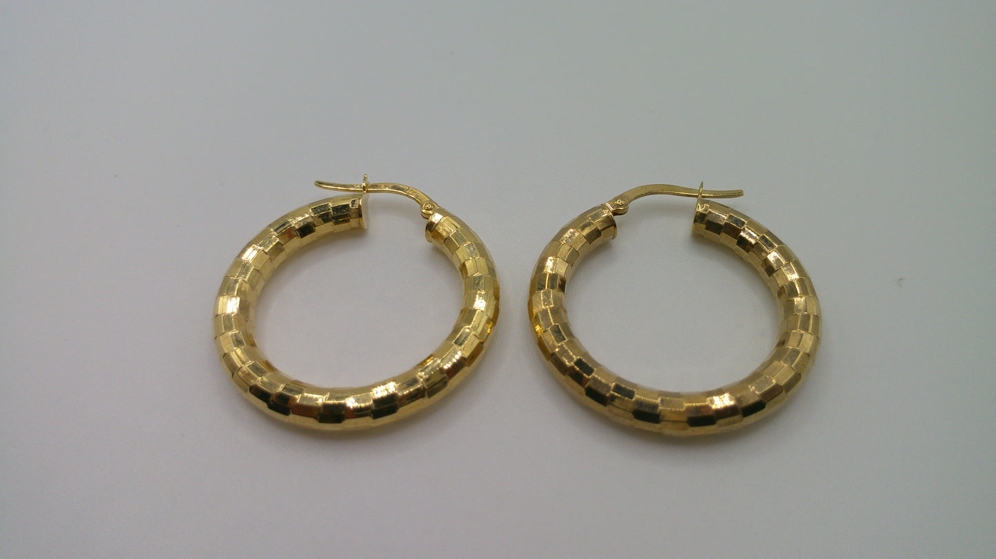14k yellow gold | diamond cut disco hoop | 2.5mm | 1 inch wide