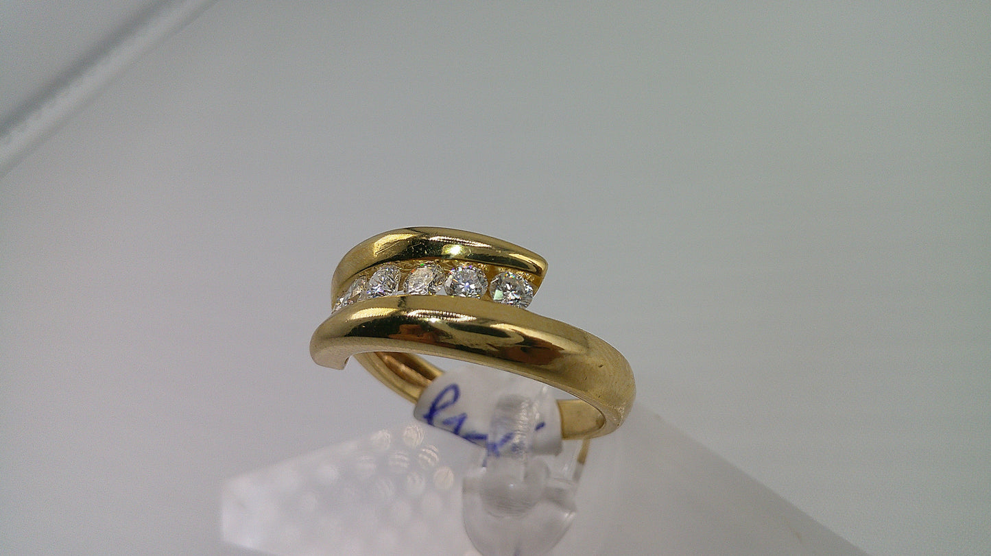 14k gold ring with 0.5 carat in diamonds | size 7.5