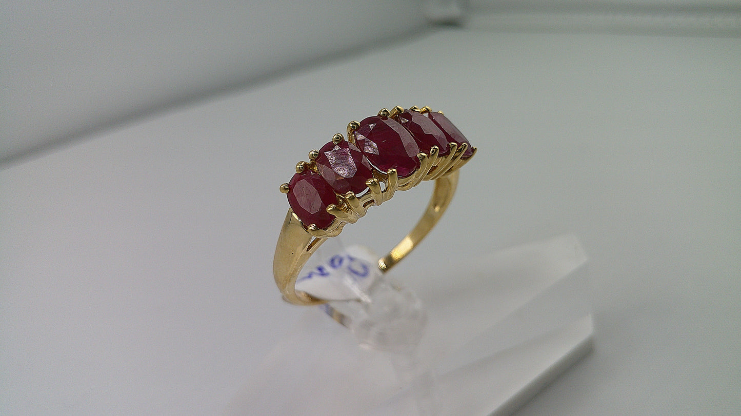 14k gold ring with five rubies | size 10