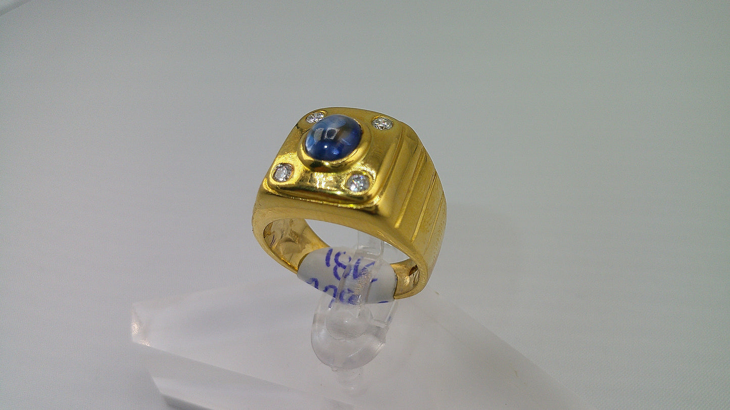 18k gold ring with 4 small diamonds and moonstone | size 6.5