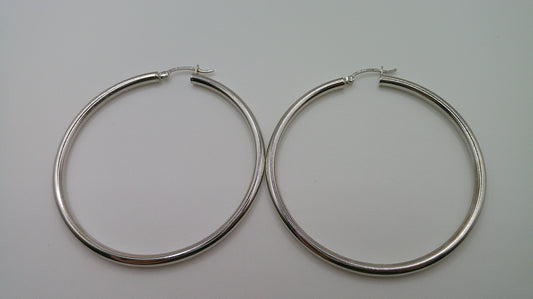 14k white gold | Lightweight classic hoop earring | 2.5mm | 2 inches wide