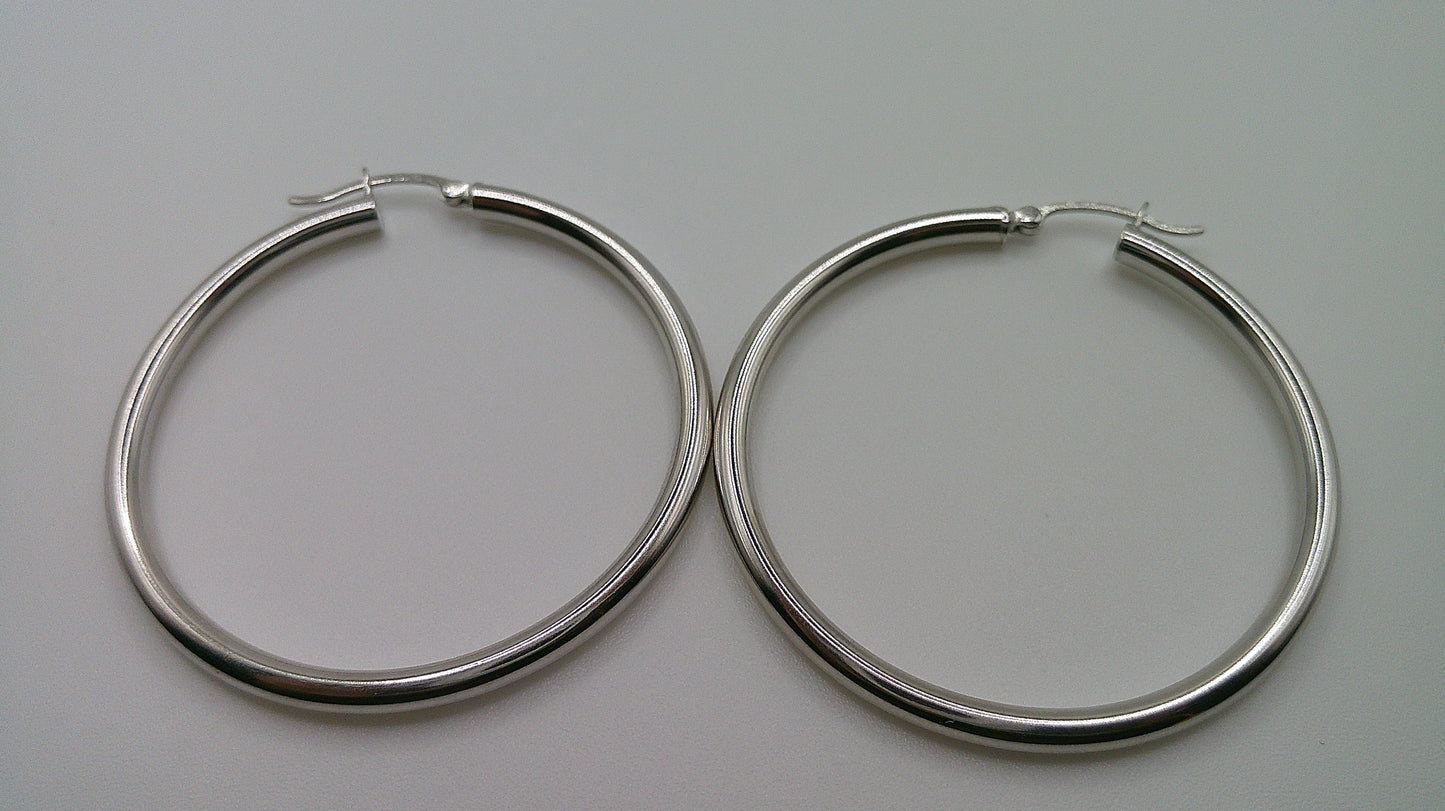 14k white gold | Lightweight classic hoop earring | 2.5mm | 1.75 inches wide