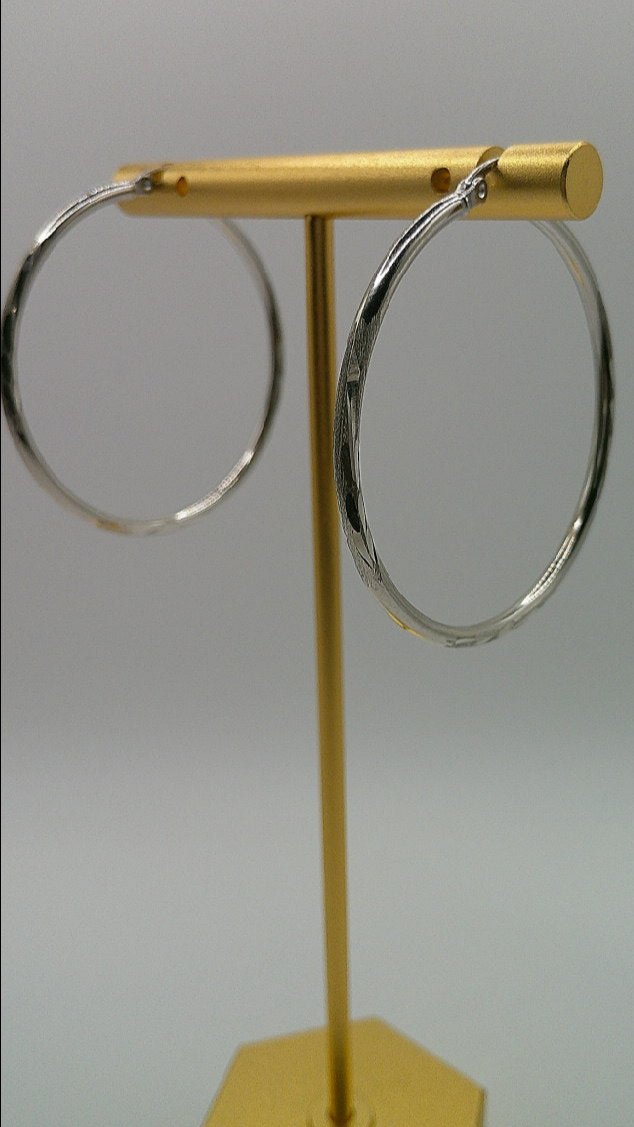14k white gold | Diamond cut hoop earring | 1.5mm | 1.5 inches wide