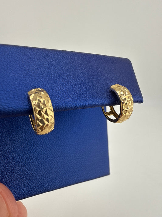 14k gold huggie earrings | hammered design | open backing