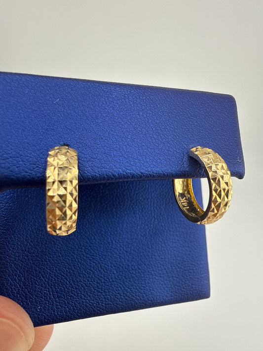 14k gold huggie earrings | hammered pattern design