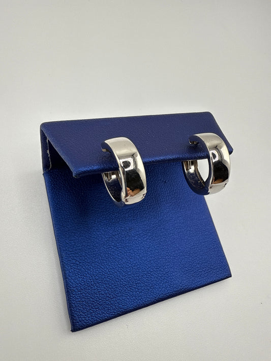 14k white gold huggie earrings | medium size, solid design