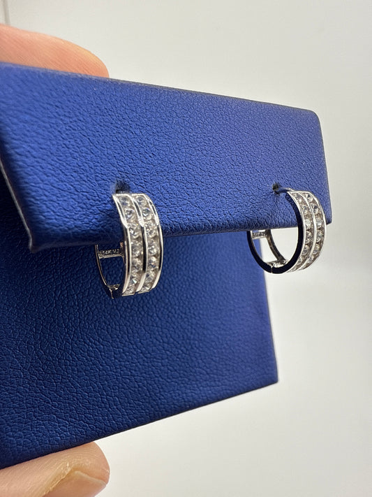 14k white gold with zirconia | small and sparkly