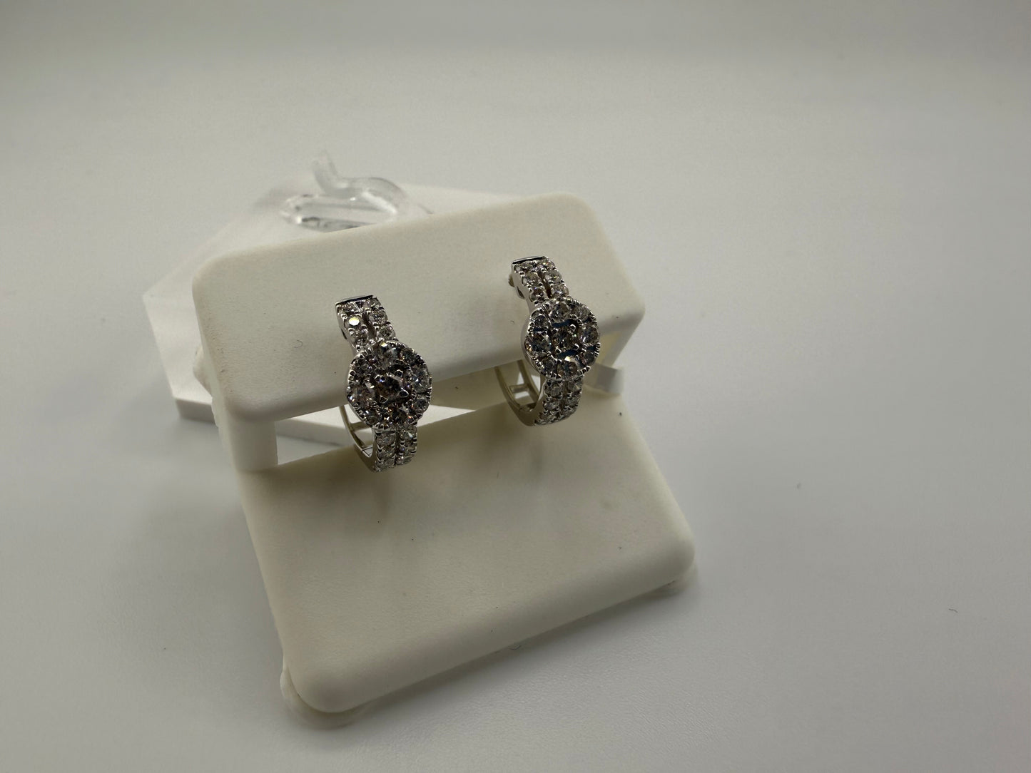 14k gold diamond huggie earrings | 0.76 ct diamonds