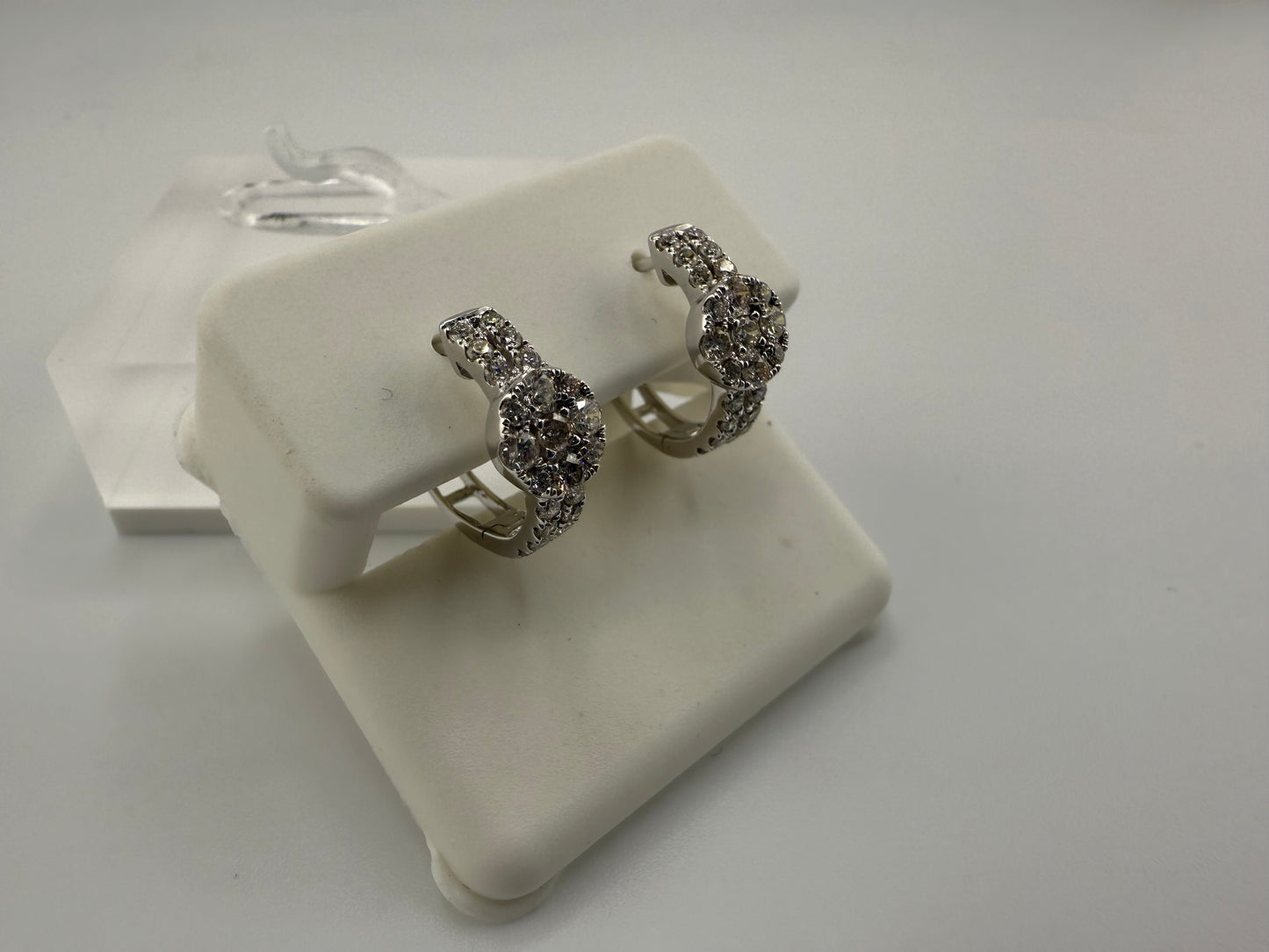 14k gold diamond huggie earrings | 0.76 ct diamonds
