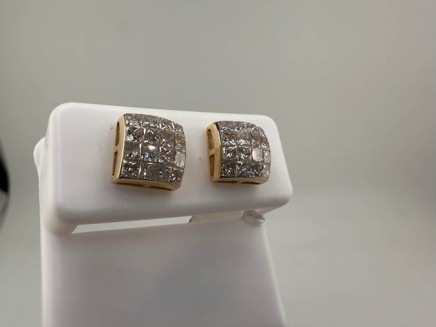 14k gold diamond earrings | 1.50 ct diamonds | screwback