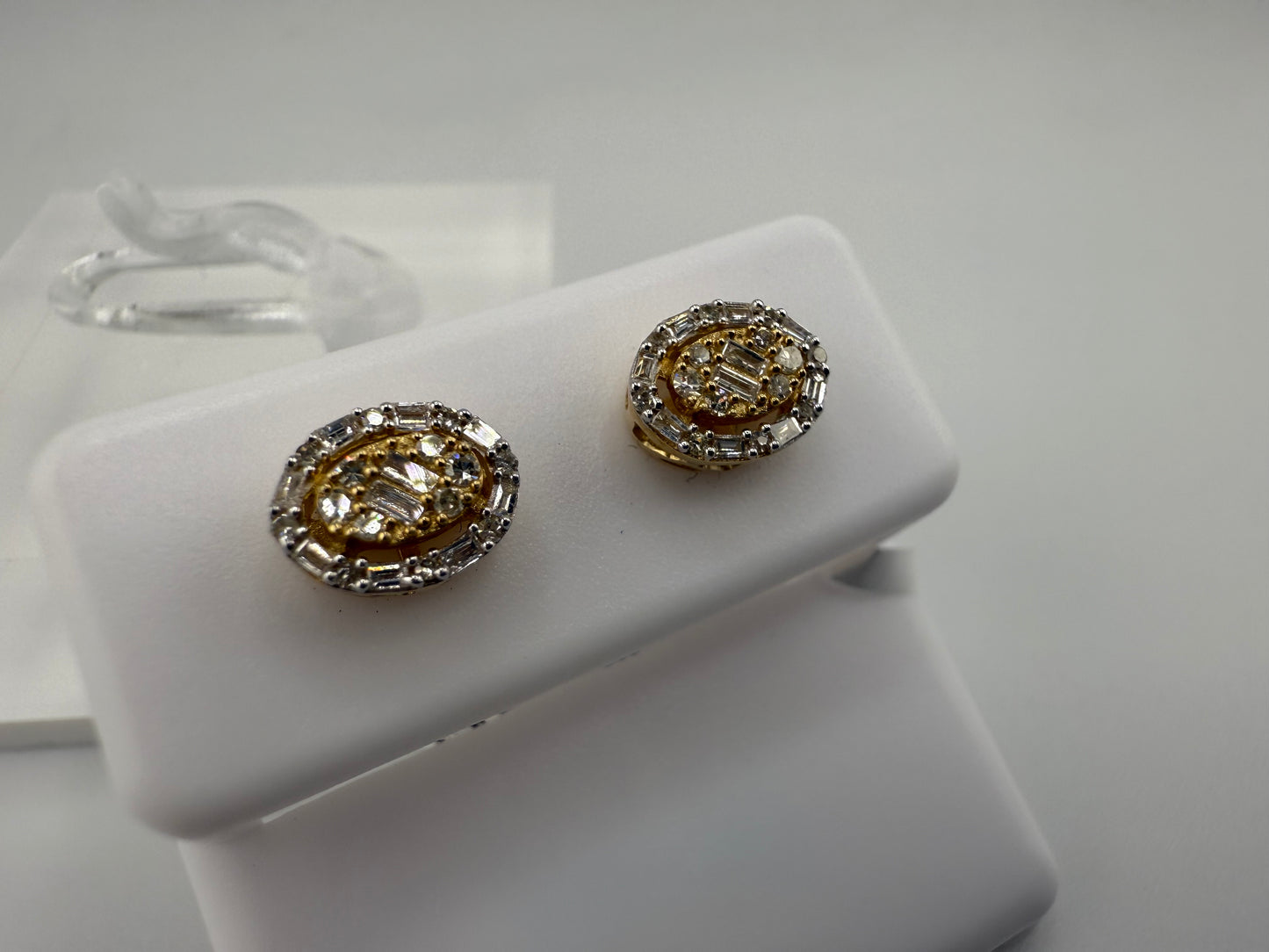 14k gold diamond earrings | 0.35 ct diamonds | screwback