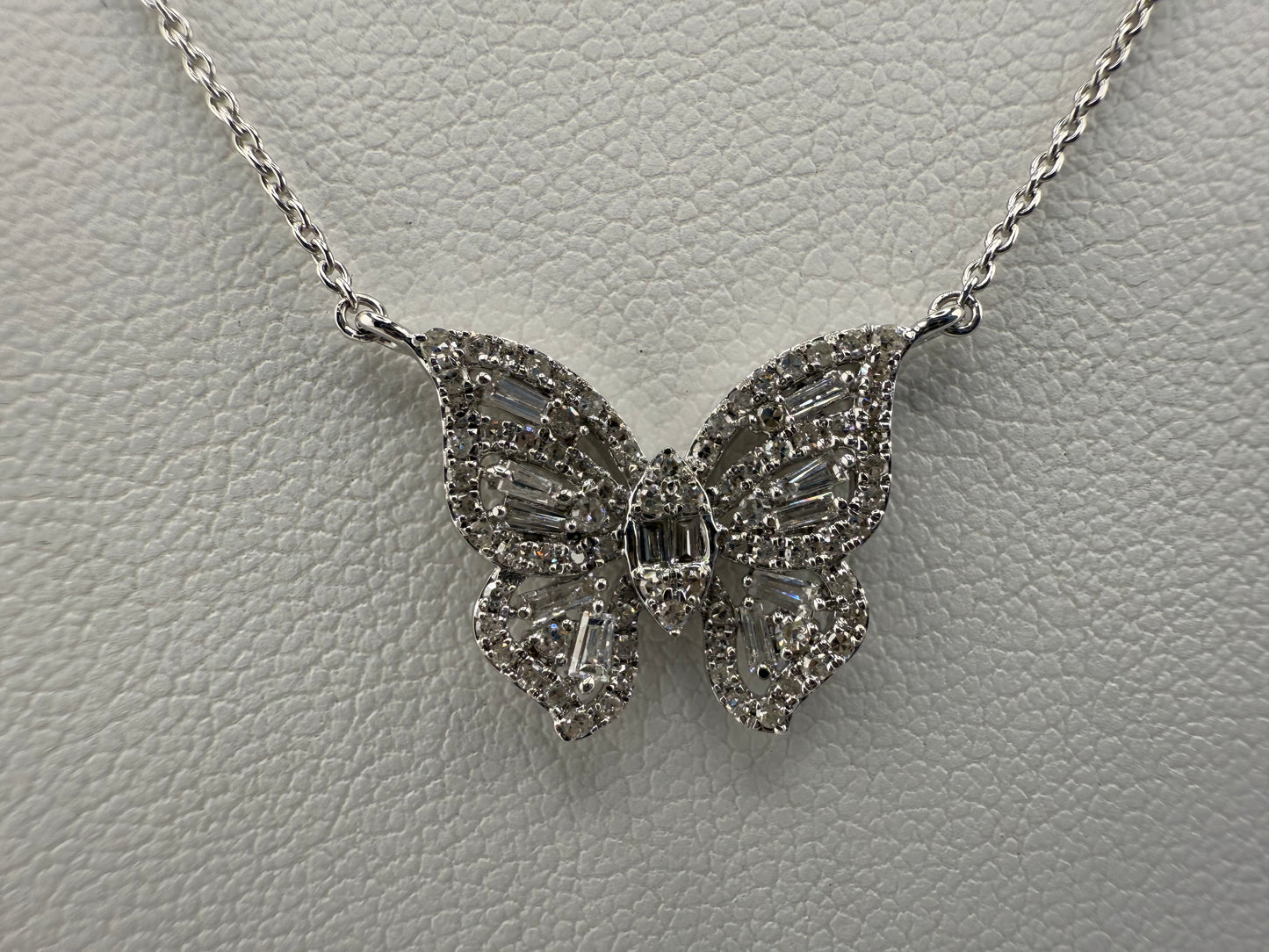14k gold diamond butterfly pendant | 0.49 ct diamonds