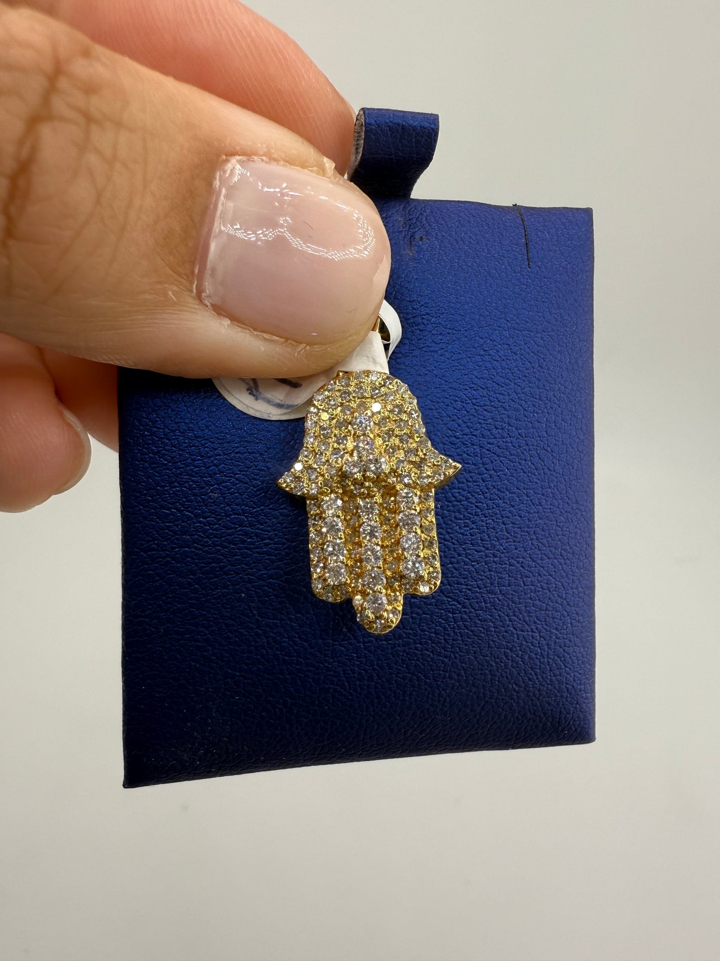 14k yellow gold diamond hamsa pendant | 1.1ct